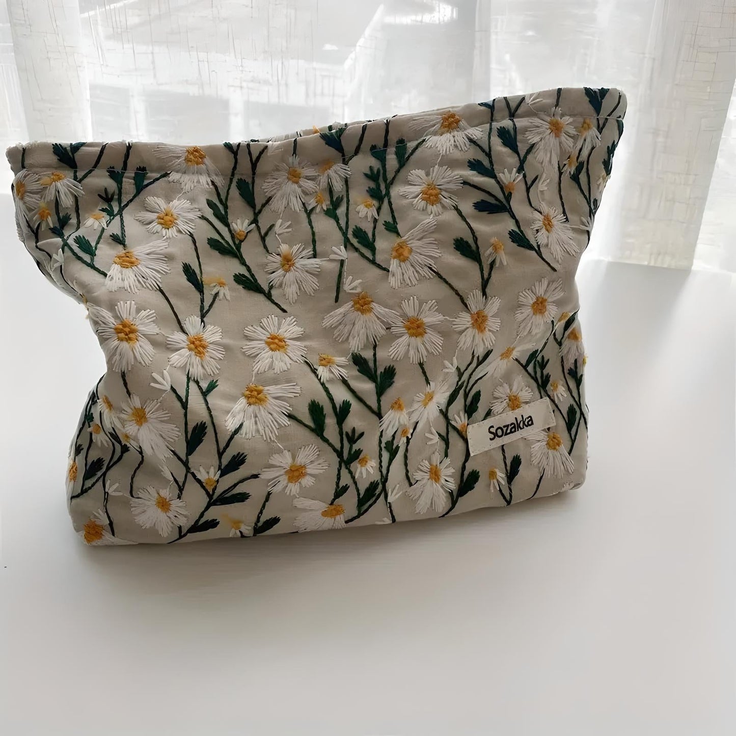 Andrea | Flower Embroidered Makeup Bag